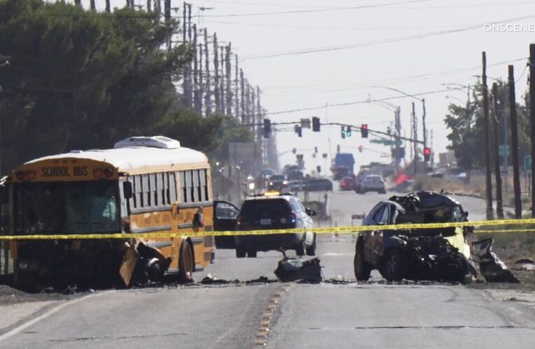 2 dead after collisions involving school buses in Los Angeles County