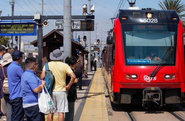 San Diegans get a free ride on buses, trains and trolleys, in push to promote transit