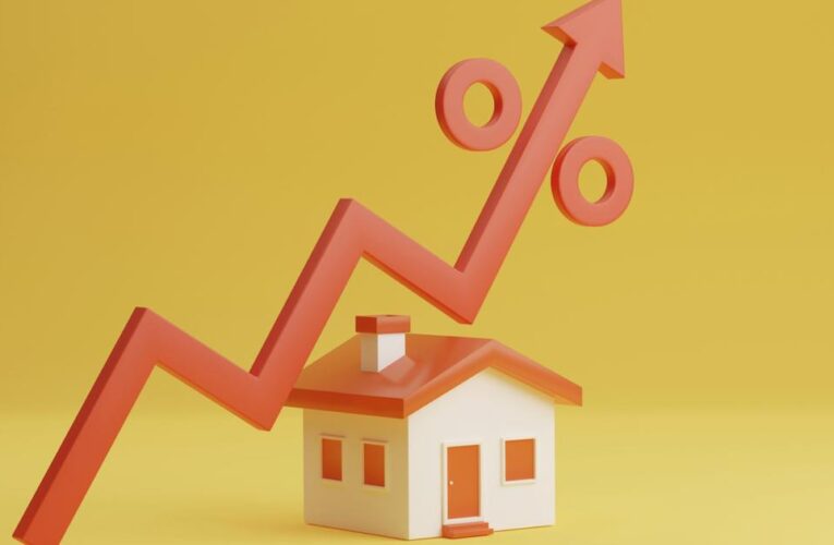 Why mortgage rates rose after initially falling