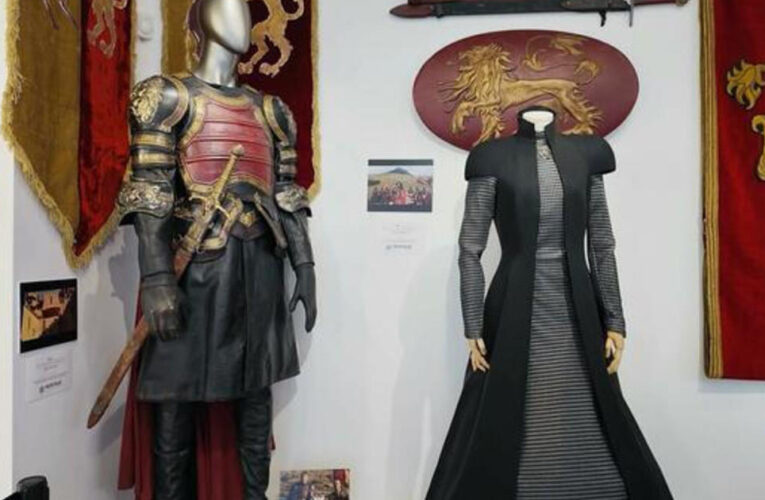 Auction offers “Game of Thrones” fans a chance to bid on props, costumes