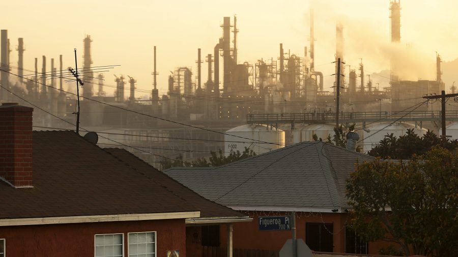 massive-la.-oil-refinery-to-cease-operations-next-year