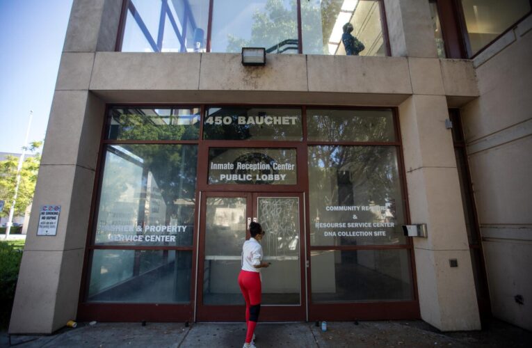 Mystery smell prompts partial evacuation at downtown L.A. jail, 2 employees hospitalized