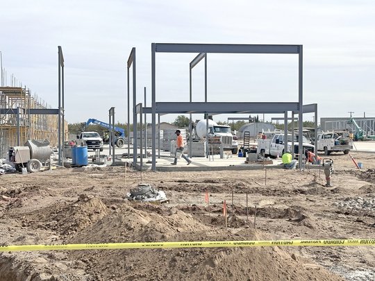 new-storage-facility-under-construction-between-turlock,-keyes