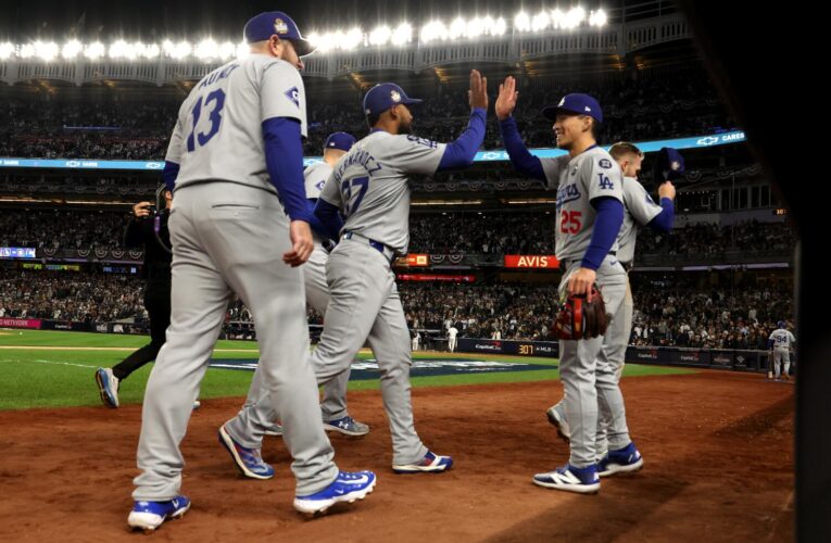 Plaschke: ¡Una victoria más! Los Dodgers arrollan a Yanquis y están a un paso del título