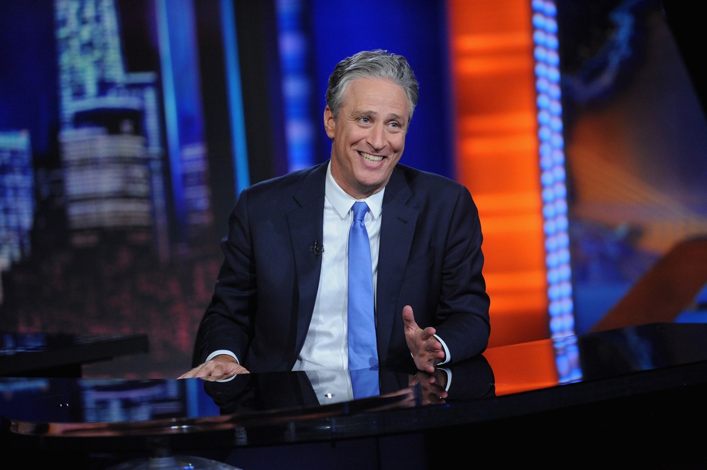 jon-stewart-will-remain-part-time-‘daily-show’-host-through-2025