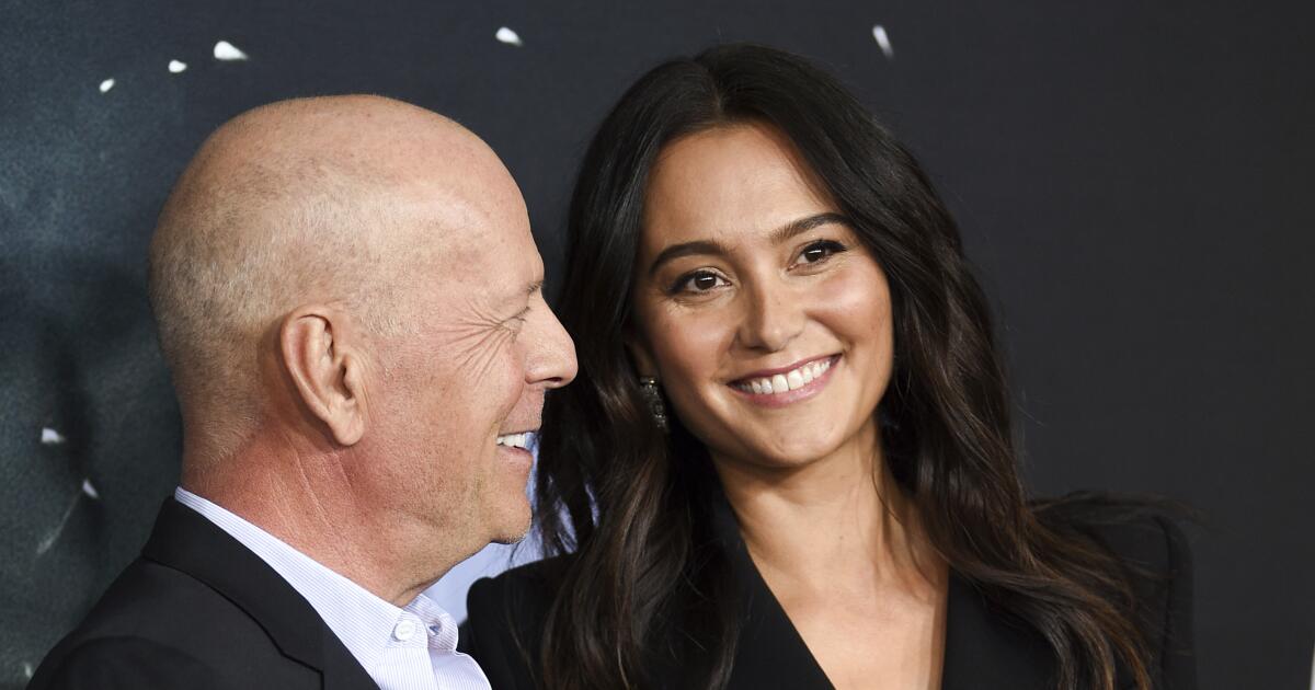 stutter-that-‘propelled’-bruce-willis-into-acting-also-masked-his-dementia,-his-wife-says