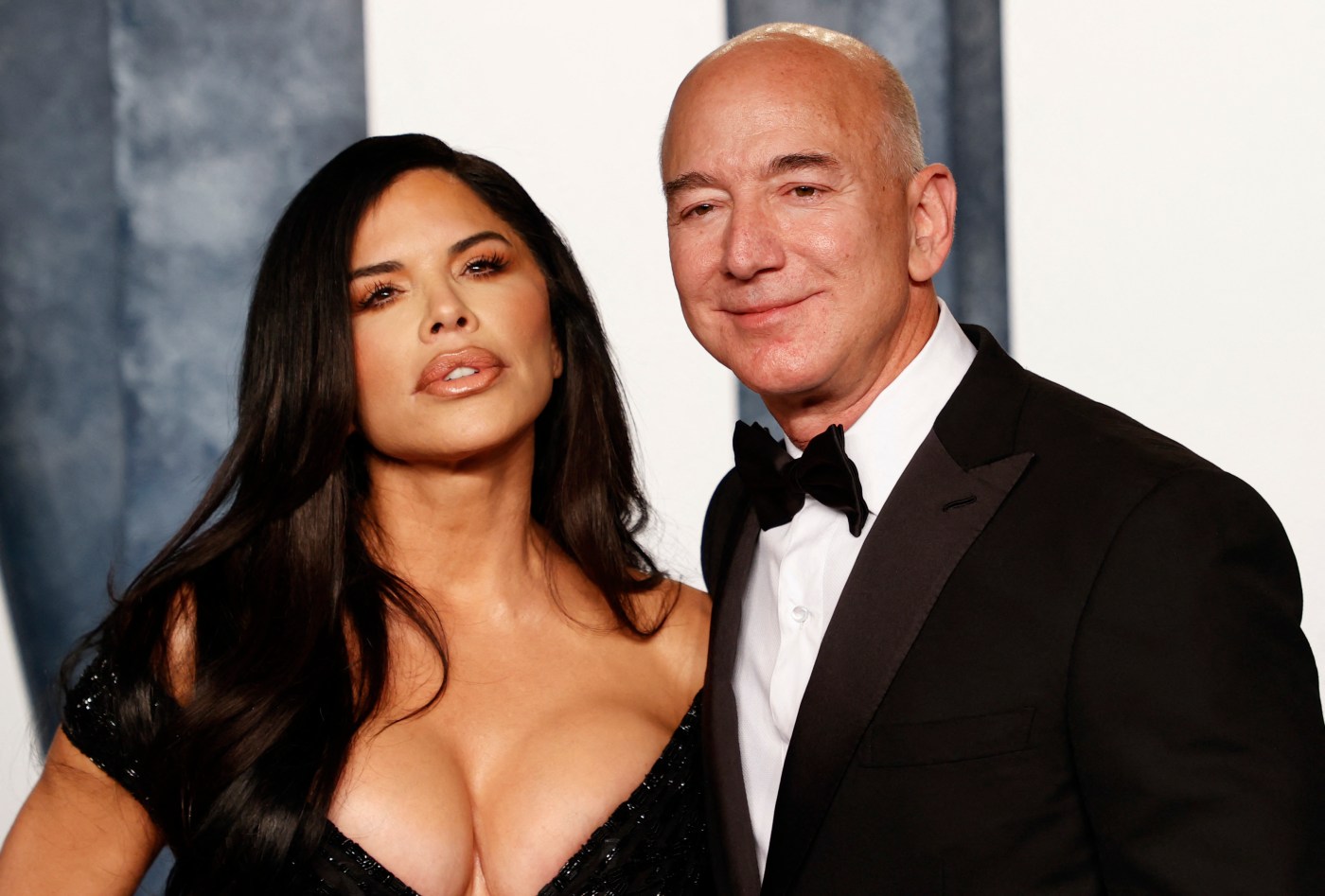 pro-harris-eva-longoria-praised-jeff-bezos-for-‘courage’-while-accepting-his-$50-million-‘courage’-prize