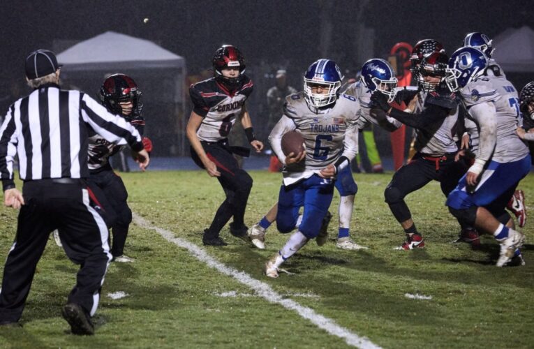 Strong second half helps Orland football clinch Butte View League title