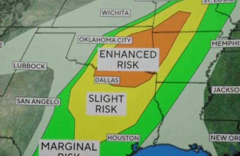 Severe weather in Oklahoma, risk of more tornadoes in several states