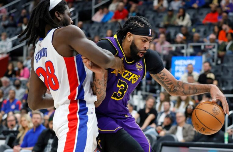 Lakers star Anthony Davis hurts left ankle in loss to Pistons, another blow for oft-injured center