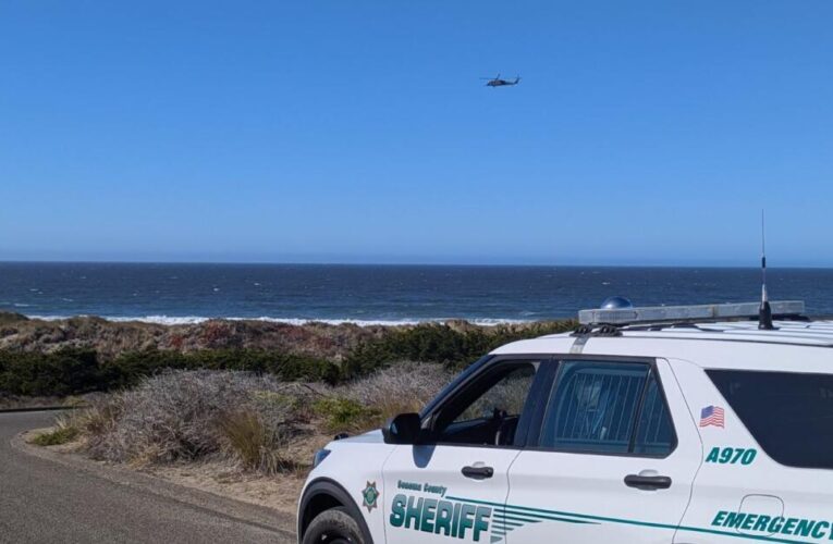 Amid strong winds, two boats capsize off Northern California coast; two are dead and several still missing