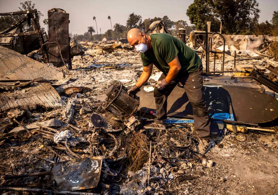 more-than-100-ventura-county-homes-lost-in-mountain-fire,-officials-say