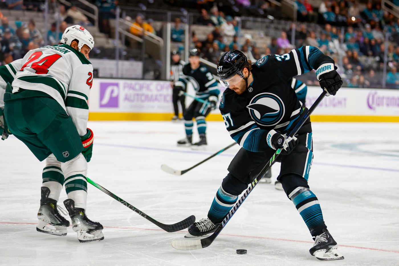 celebrini-scores-twice,-but-sharks’-homestand-ends-with-a-thud