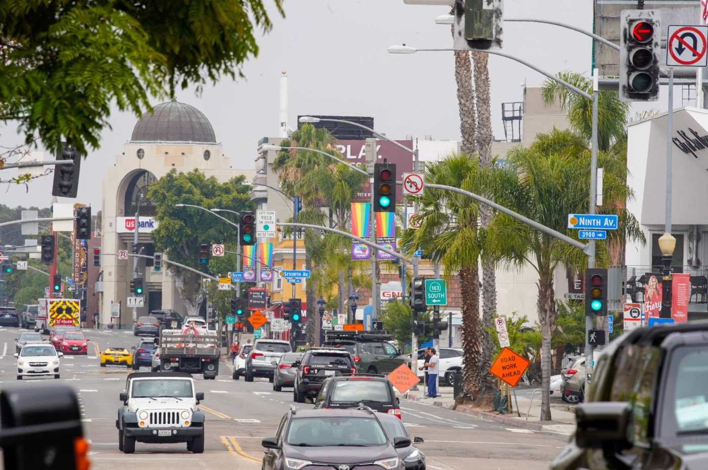 street-look-different?-ahead-of-state-ban-on-parking-near-corners,-san-diego-paints-thousands-of-curbs-red