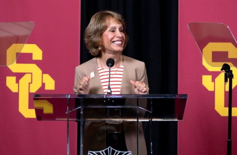 USC President Carol Folt to retire in July