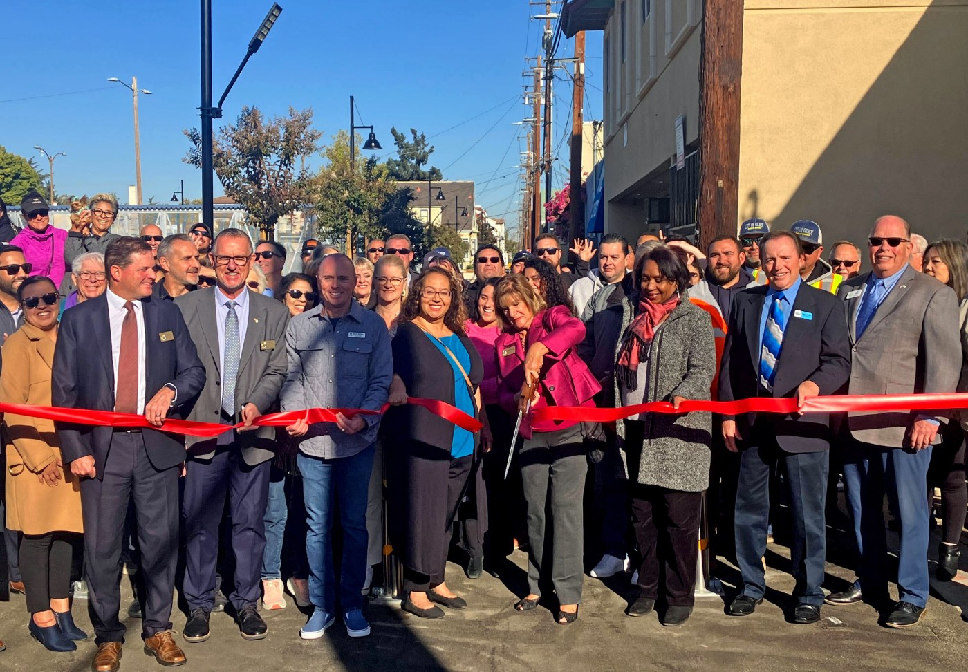 “gourmet-alley”-opens-a-pedestrian-only-plaza-in-downtown-gilroy