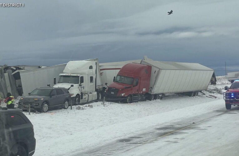 Largest November snowstorm in decades hits Colorado