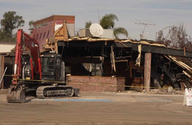 Original Roadhouse Grill in Santa Maria undergoes demolition this weekend