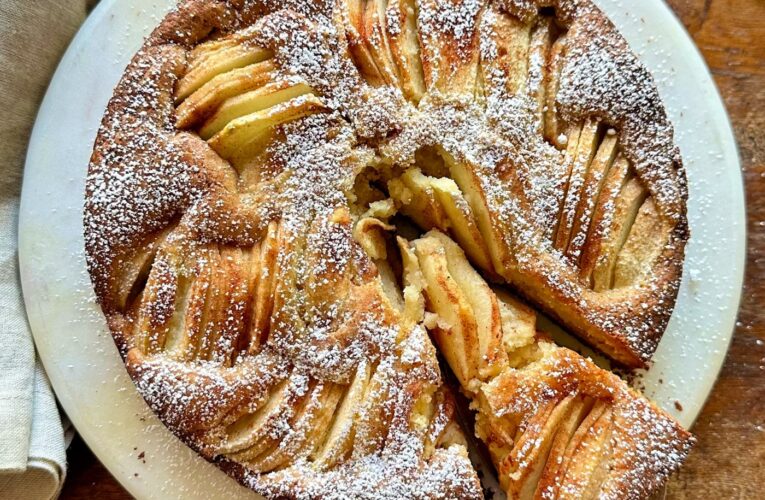 TasteFood: There’s always time for German apple cake