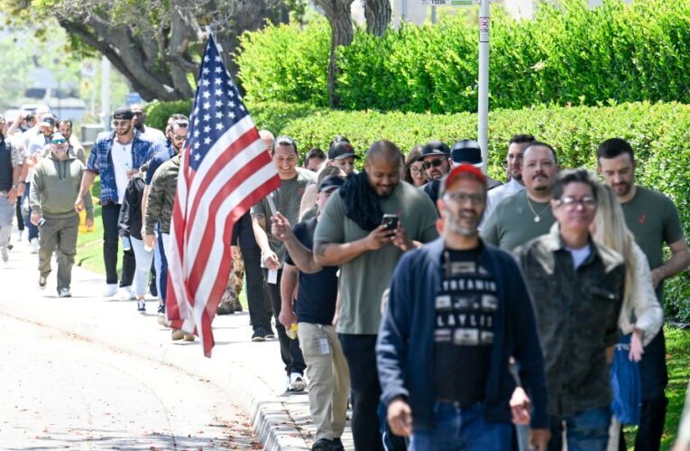 Here’s how many veterans live in California compared to states