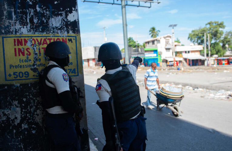 U.S. halts flights to Haiti after 3 planes hit by gunfire