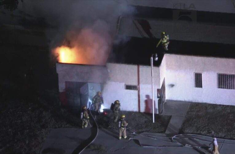 Fire damages church in Watts; LAFD Arson Unit investigating 