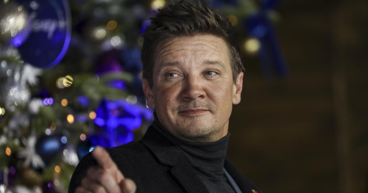 jeremy-renner-named-2024-hollywood-christmas-parade-grand-marvel,-er,-marshal