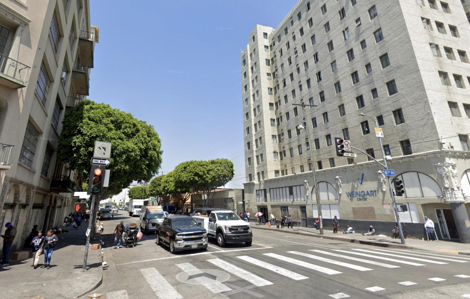 newborn-boy-found-dead-on-skid-row-was-dropped-from-fourth-floor,-police-say