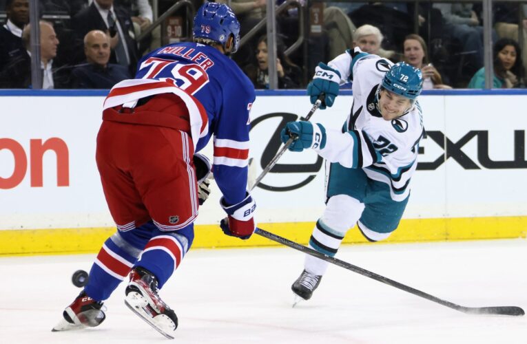 Second-period meltdown dooms Sharks in loss to Rangers