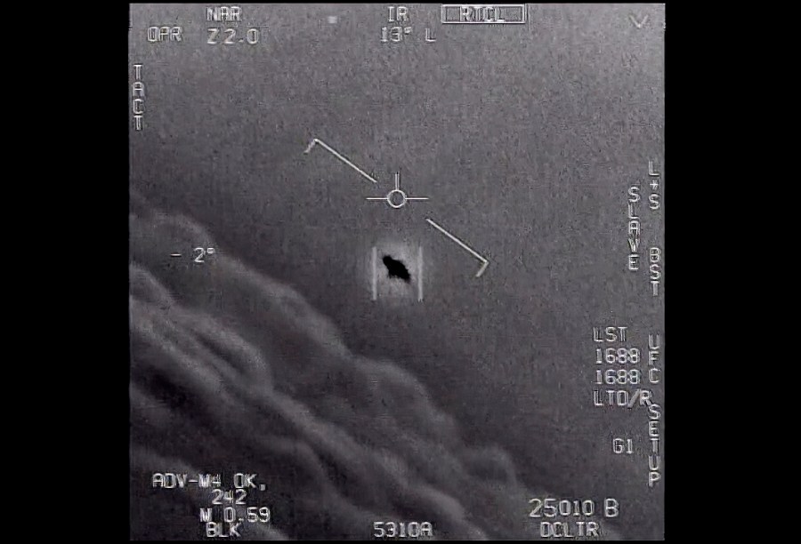 more-than-700-ufo-sightings-were-reported-to-the-pentagon-over-the-last-year