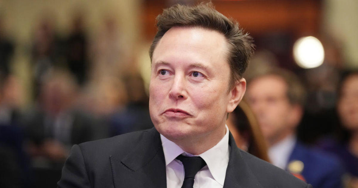 democratic-senators-ask-doj,-pentagon-to-investigate-any-musk-contact-with-putin