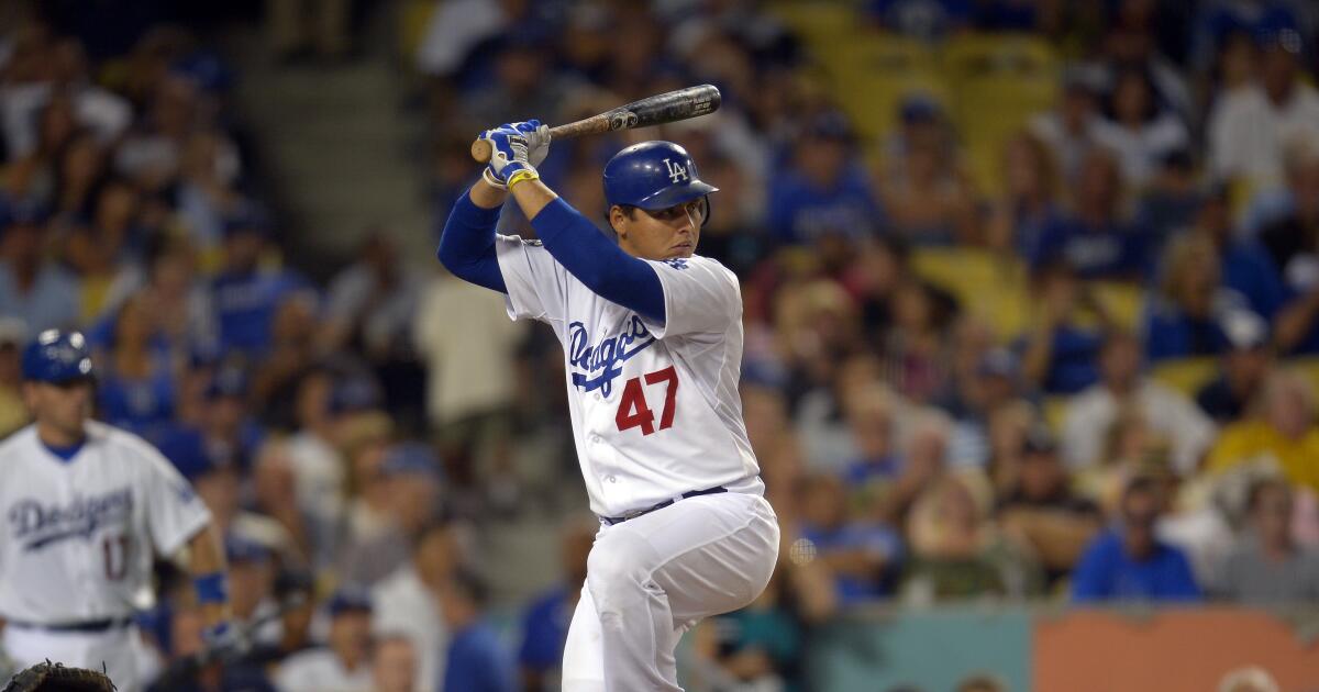 luis-cruz,-favorito-de-la-aficion,-se-une-al-equipo-de-transmision-en-espanol-de-dodgers