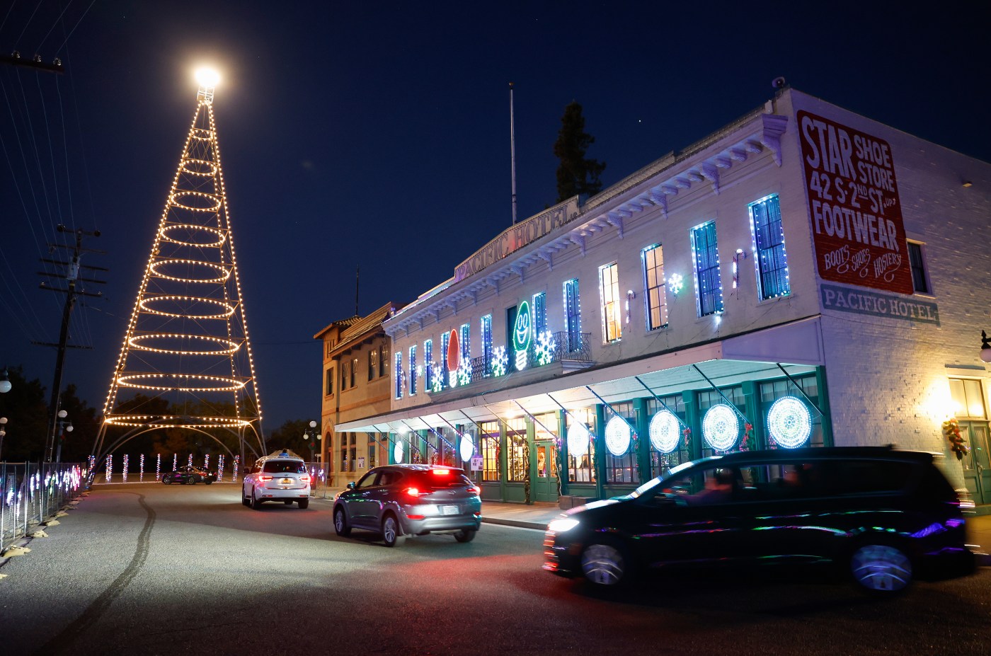 christmas-in-the-park-opening-drive-thru-event-to-bikes-—-for-one-night-only