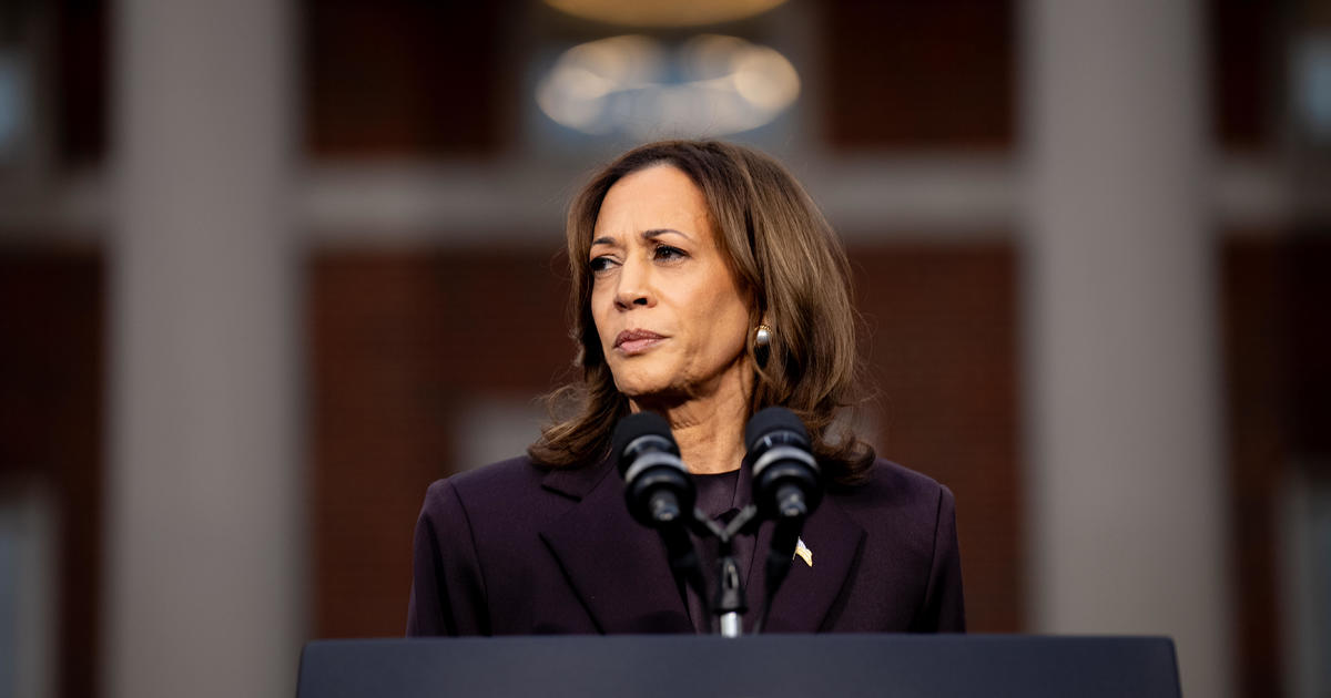 harris-campaign-raised-$1-billion-plus-it’s-still-sending-appeals-for-donors.