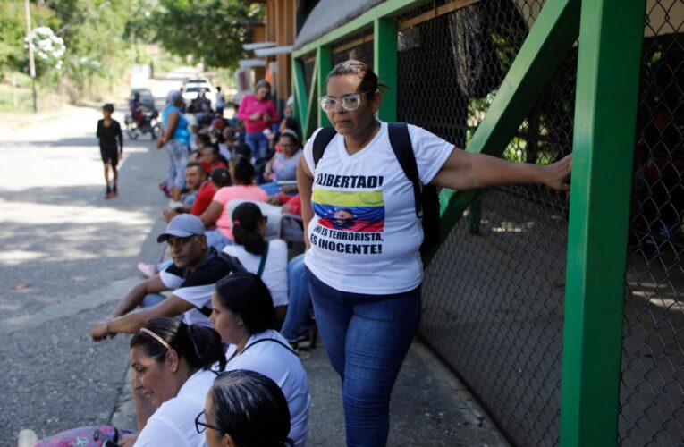 Venezuela releases from prison some of the thousands detained after presidential election