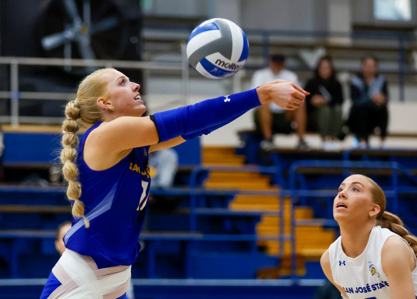 san-jose-state-women’s-volleyball-team-returns-to-court,-wins-a-thriller