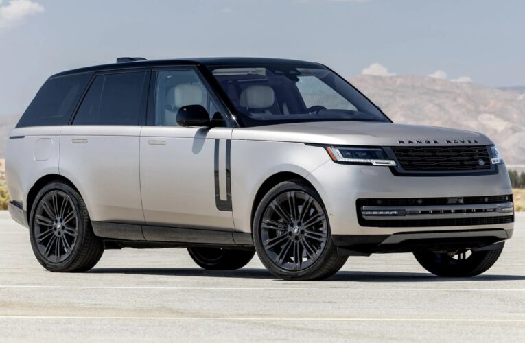 The 2024 Range Rover SE LWB 7 Seat Full Size SUV