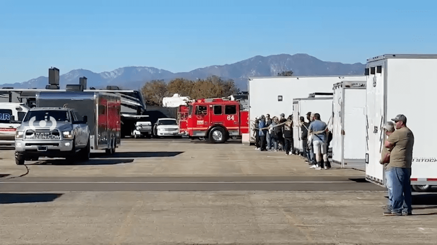 plane-crashes-at-nhra-finals-in-pomona,-3-injured