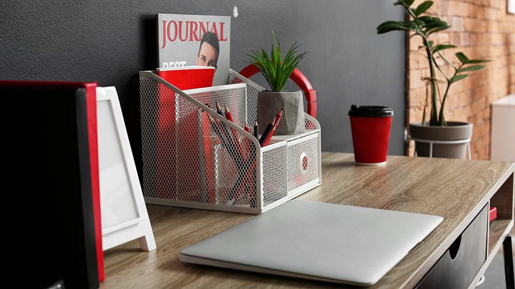 keep-your-desk-neat-and-stylish-with-these-top-organizers