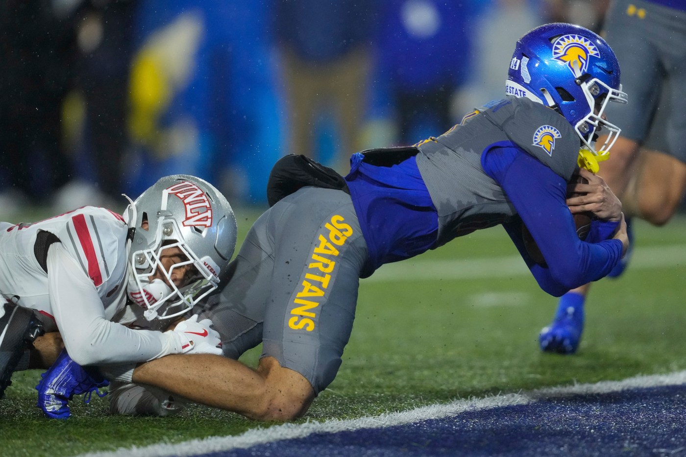 san-jose-state-loses-at-home-to-unlv-on-a-sloppy-night-in-the-rain