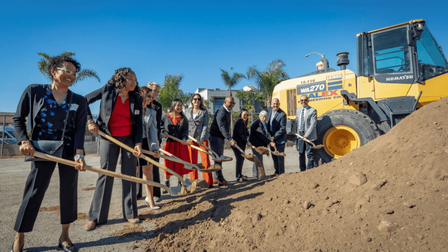 new-development-in-long-beach-for-low-income,-formerly-homeless-seniors-breaks-ground 