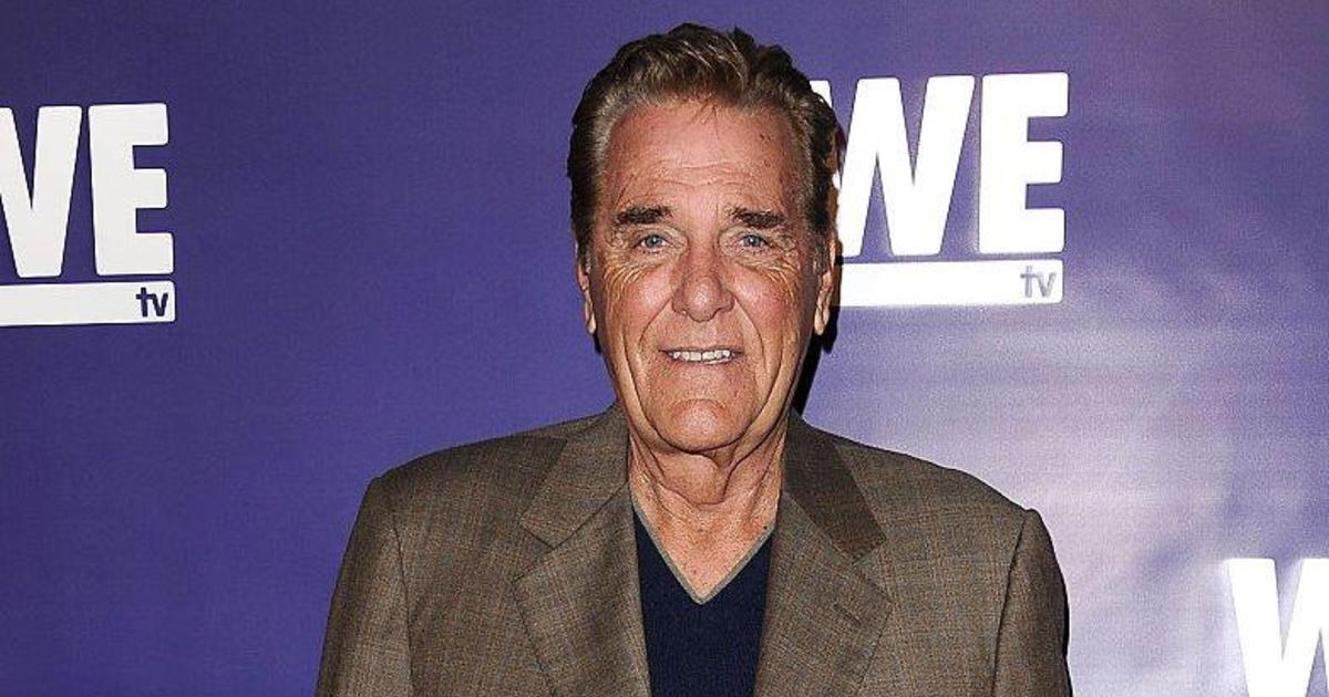 chuck-woolery,-host-of-“love-connection”-and-“scrabble,”-dies-at-83