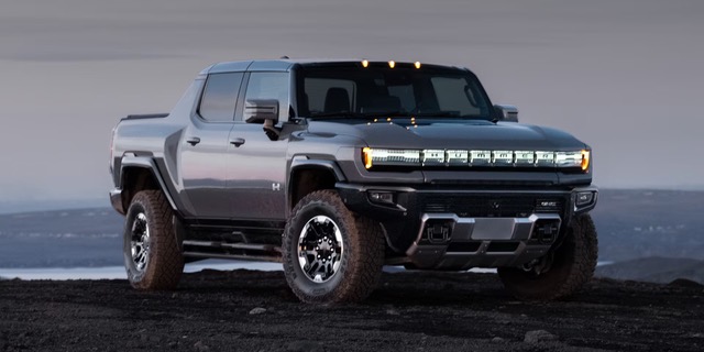 2025-hummer-ev:-pricey-pickup-for-non-pickup-truck-buyers