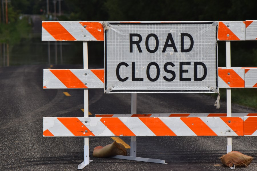 oceanside-road-closed-due-to-possible-sinkhole:-police