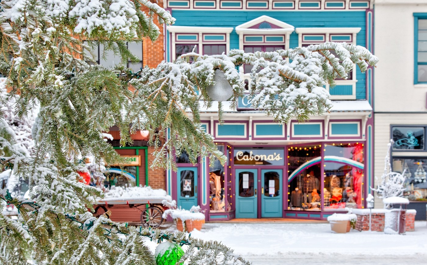 holiday-travel:-tahoe’s-truckee-is-a-magical,-cozy-winter-destination