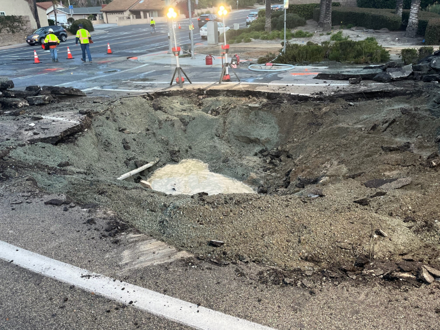 water-leak-damages-chula-vista-road,-prompting-road-closures