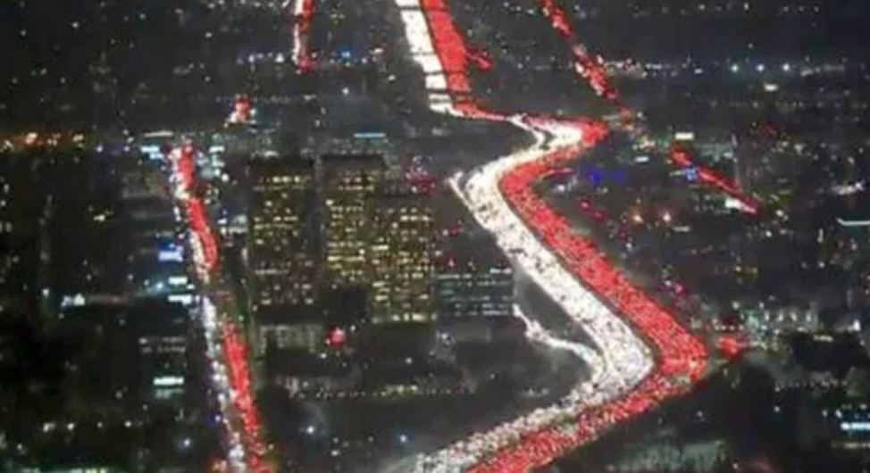 la’s-notorious-405-thanksgiving-traffic-jam-is-built-on-a-myth.-here’s-what-the-data-show