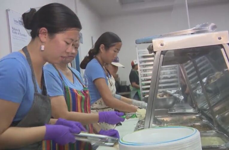 ‘I’m just really grateful to be here’: Interfaith serves North County residents Thanksgiving meal