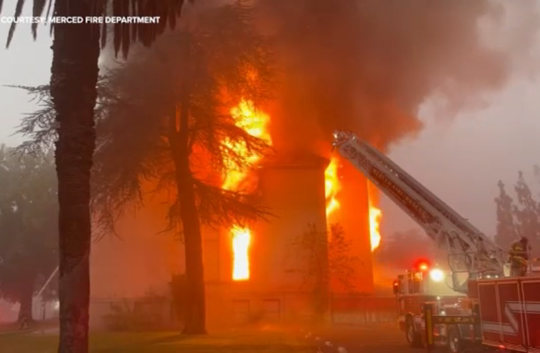 Historic building goes up in flames in Merced