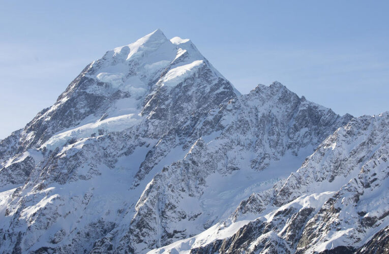 Missing U.S. climbers’ gear found on New Zealand’s highest peak